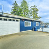 Отель Lakefront Bremerton Vacation Rental w/ Deck!, фото 18