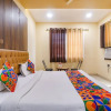 Отель Fabexpress Jayati Oasis, фото 17