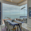 Отель Pier57- Unit705 Romantic Zone Penthouse Ocean Views Best Rooft, фото 9