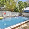 Отель Ibis by Avantstay Close to Duval Street w/ Shared Pool Month Long Stays Only, фото 11