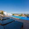 Отель Fun and Relaxing  2BR PH steps away from the beach by Happy Address, фото 20