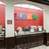 Отель Comfort Suites At Rivergate Mall, фото 12