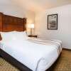 Отель La Quinta Inn & Suites by Wyndham Grants Pass, фото 9