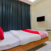 Отель B.K.R Guest House by OYO Rooms, фото 2