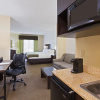 Отель Holiday Inn Express & Suites Tampa-I-75 @ Bruce B. Downs, an IHG Hotel, фото 27