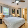 Отель Cozy Atlanta Getaway w/ Yard, 4 Mi to Downtown!, фото 17