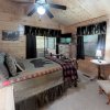 Отель Creeksong Hollow 2 Bedroom Cabin by RedAwning, фото 20