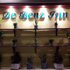 Отель De Benz Inn, фото 1