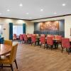 Отель TownePlace Suites Midland, фото 9