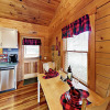 Отель Ridgetop Retreat - 2 Br Cabin, фото 5
