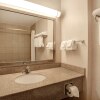 Отель Days Inn and Suites Collingwood, фото 10