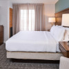 Отель Staybridge Suites Indianapolis Downtown - Convention Center, an IHG Hotel, фото 3