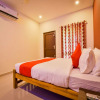 Отель OYO 14604 Green View Residency, фото 20
