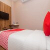 Отель OYO 18581 Hotel Blue Inn Residence, фото 12