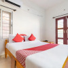 Отель OYO 22900 Sri Sai Suites, фото 25