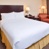 Отель Holiday Inn Express Hotel & Suites Portland-Jantzen Beach, an IHG Hotel, фото 3