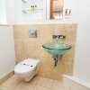 Отель Modern 2 bed apartment in London - RGB 65388, фото 37