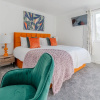 Отель Newly Renovated 2-Bed Home in Newport, фото 3