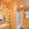 Отель Carroll Log Cabin w/ Deck < 9 Mi to Bretton Woods!, фото 17