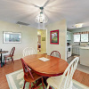 Отель Sea Pines 2br W/ Patio, Near Beach 2 Bedroom Home, фото 9