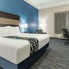 Отель La Quinta Inn & Suites by Wyndham Phoenix I-10 West, фото 17