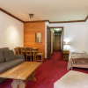 Отель Savoyards and rustic studio in the heart of Val d'Isère, фото 5
