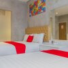 Отель RedDoorz Premium @ The Batik Hotel Moh. Toha, фото 3