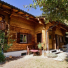 Отель Magnifique Chalet Familial Pour 10 Personnes au Coeur de Nax, фото 1