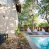 Отель Nkanyi Wildlife House & Cottage, фото 1