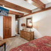 Отель 1 Bedroom Antlers Vacation Rental With Incredible Slopeside Views and Just a Short Walk to Gondola a, фото 4