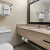 Отель Quality Inn & Suites, фото 8
