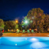 Отель Seaside Oasis - Luxurious Villa With Private Pool, фото 1
