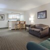 Отель Red Roof Inn & Suites DeKalb, фото 19