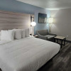 Отель Coratel Inn & Suites by Jasper Park City - Wichita North, фото 23