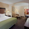 Отель Holiday Inn Express Hotel & Suites Charleston - Southridge, фото 7