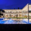 Отель Modern 5 Bed Luxury Pool Villa - KBR9, фото 17