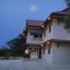 Отель Reaksmey Krong Kep Guesthouse, фото 1