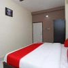 Отель OYO 14505 Regal Stays, фото 11