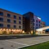 Отель Fairfield Inn and Suites by Marriott Akron Stow, фото 1