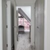 Отель Impeccable 2-bed Apartment in Camberley, фото 12