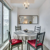 Отель Great 1BR Suite in King West - Sleeps 4, фото 12
