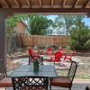 Отель Casa de Lorenzo - Spacious Yard With Hot Tub and Fire Pit, фото 18