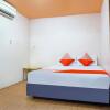 Отель OYO 90923 Makassar Cottage, фото 10