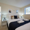 Отель Kaikoura Waterfront Apartments, фото 6