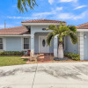 Отель Gorgeous Lake Worth Beach House 4 Bedroom Home by RedAwning, фото 21