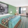 Отель Super 8 by Wyndham Beaver Dam, фото 7