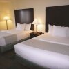 Отель La Quinta Inn & Suites by Wyndham Boston Somerville, фото 4