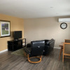 Отель The Lionstone Inn Motel and Cottages, фото 24