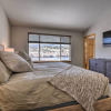 Отель Silverthorne Waterfront Home: Hot Tub & Mtn View!, фото 6