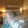 Отель Tripple Room 3 Singlesking Single Cherry Lane Self Catering and BB, фото 2